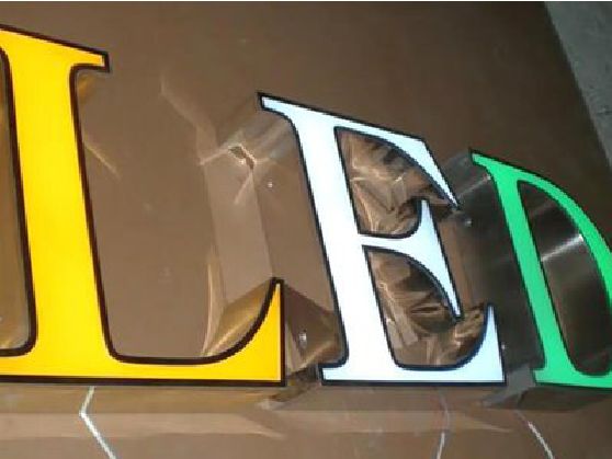 舒城介绍LED招牌的基础知识。